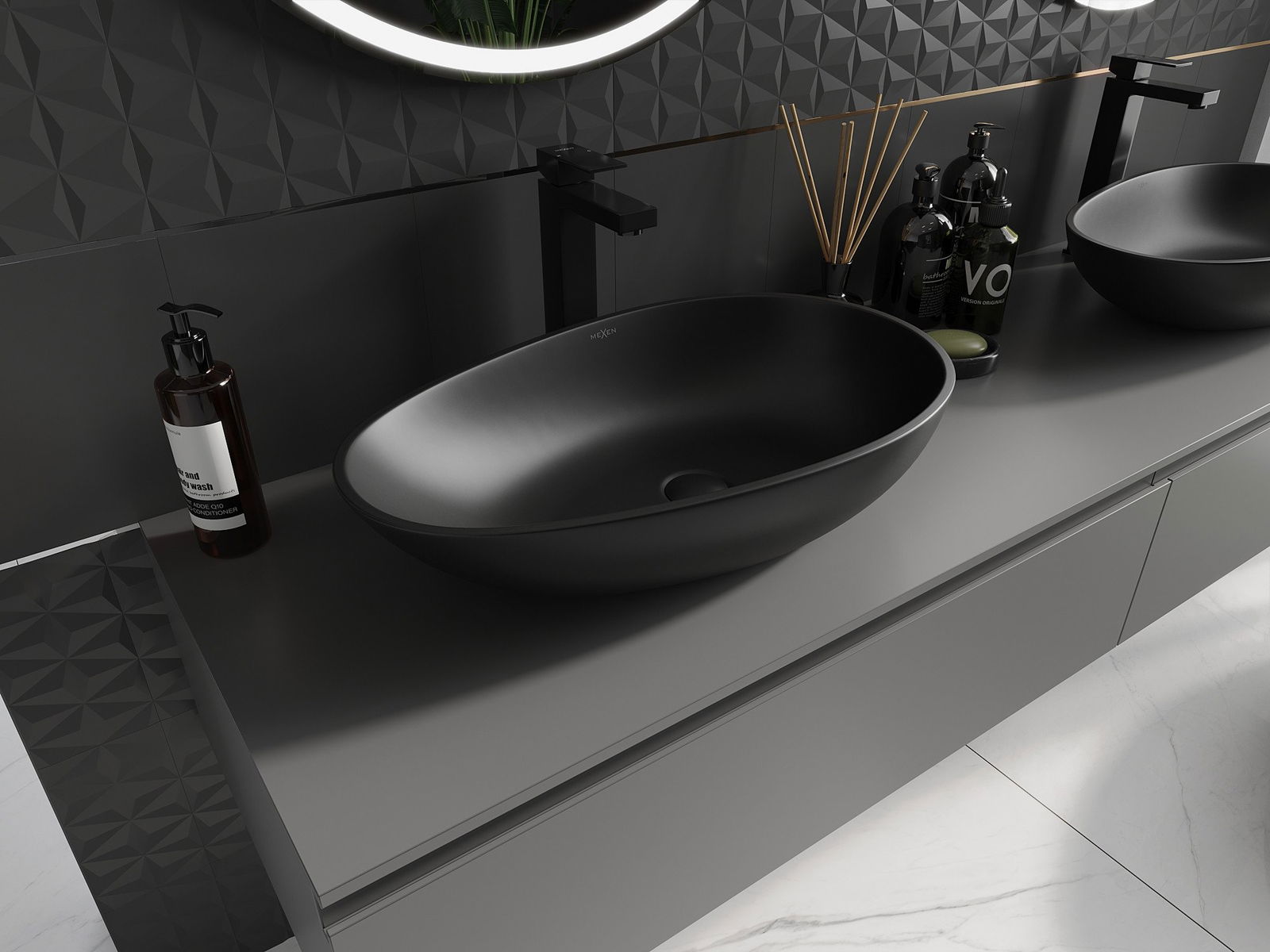 Dulap suspendat în baie