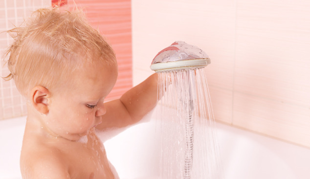 Baterii moderne pentru cadă și duș - ce le caracterizează?