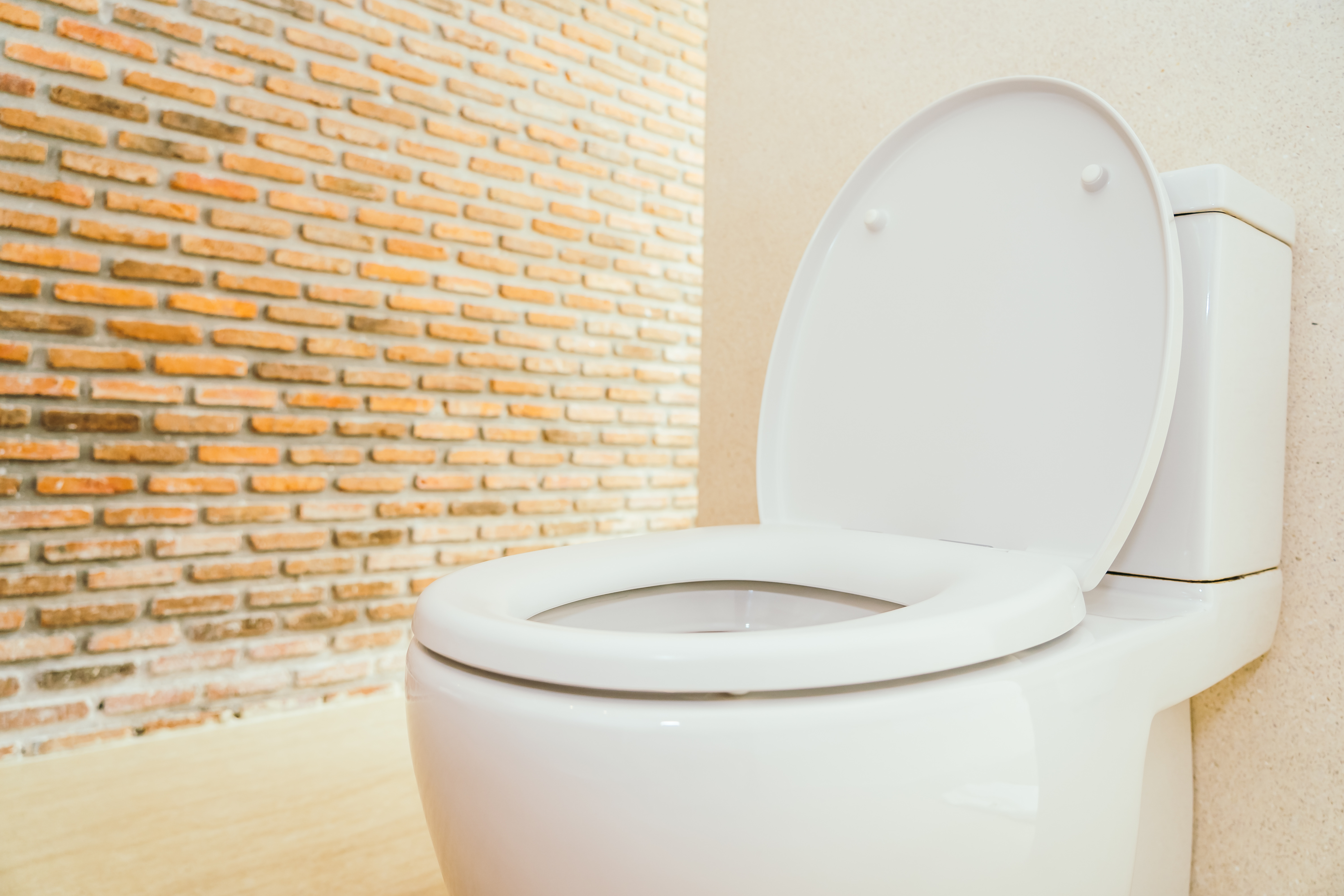 Ce este un rezervor suspendat pentru WC?