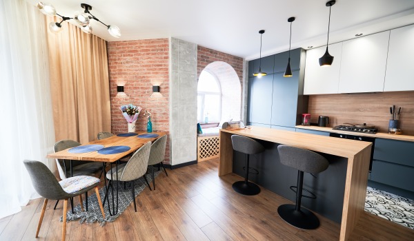 Ce panouri pentru podea să alegi pentru bucătărie? Merită?